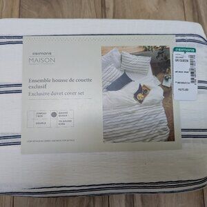 Blue and white Queen size duvet cover